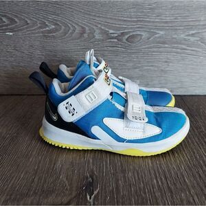 Nike LeBron Soldier 13 'Light Photo Blue Crimson' CI7524-401 Size 8C